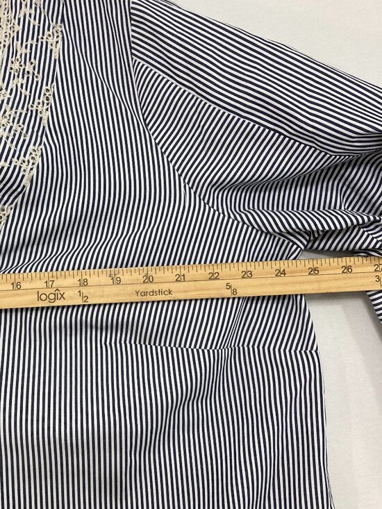 Rafaella Top size 1X V neck Lace Embroidered Striped Preppy Bell Sleeve Feminine - Picture 6 of 11